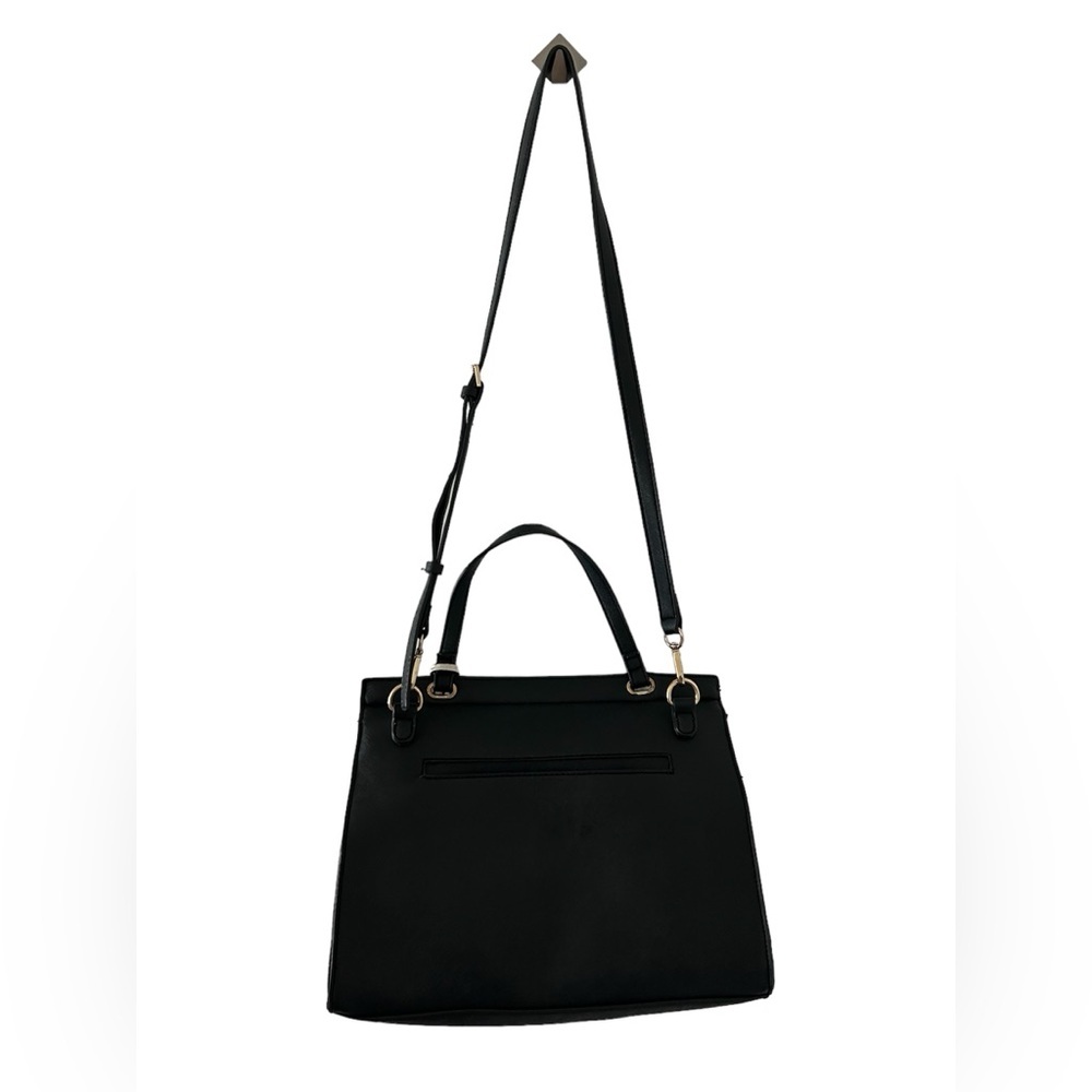 5/$25 GUESS black and white vegan leather purse with gold and flower det… - Picture 4 of 12